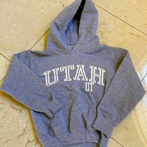 Utah Hood Sweater